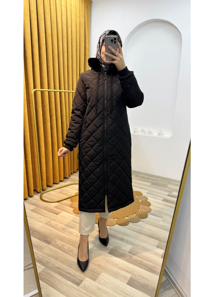 Armine Trend Kapüşonu Kürk Detaylı Mont Siyah