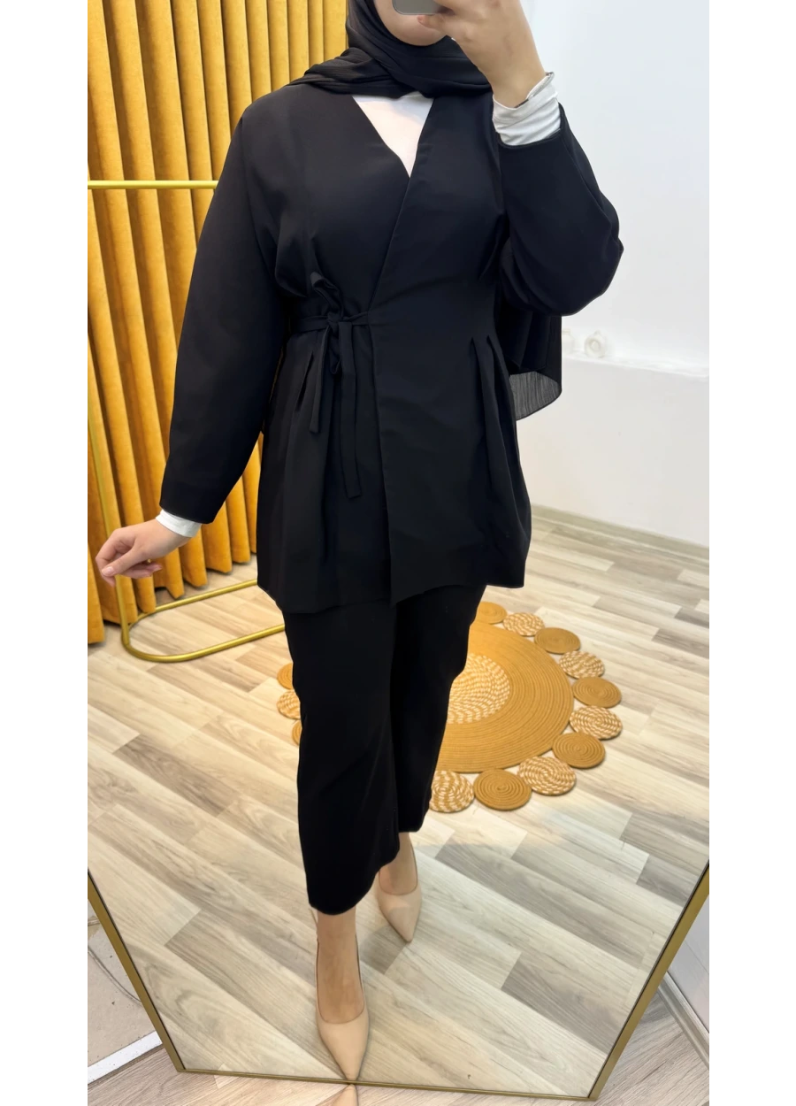 Pileli Pantolonlu Takım Siyah