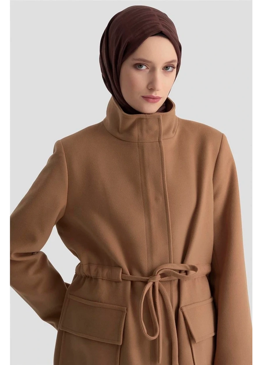 Armine Beli Bağcıklı Kısa Kaban Camel