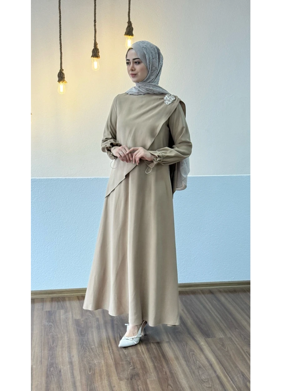 Esswaap Omuz Aksesuarlı Elbise